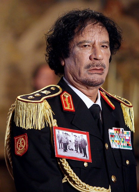 Kadafi é morto antes de ser preso por rebeldes
